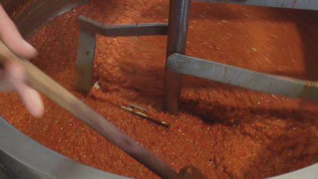 Domaćica Branka Joksić zimnica ajvar srpski kavijar