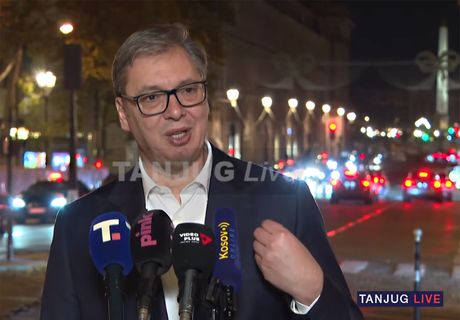 Aleksandar Vučić Pariz