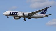 Drama na nebu iznad Italije! Avion prinudno sleteo u Milano