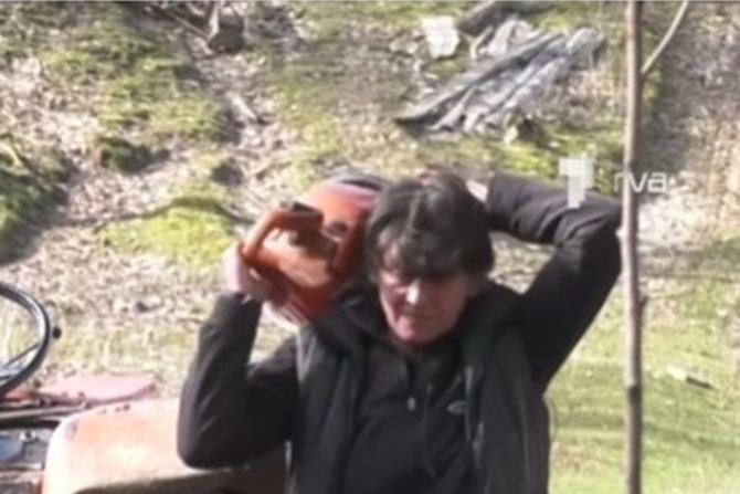 Gordana Zbiljić, drvoseča