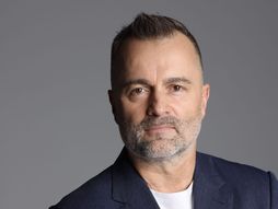 Majk Mišel, generalni direktor Yettela