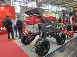 autonomni traktor AgAR