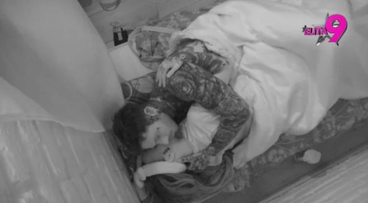 Vrela akcija Teodore i Filipa: Nije mogla da se obuzda, navalila u naletu strasti pred kamerama