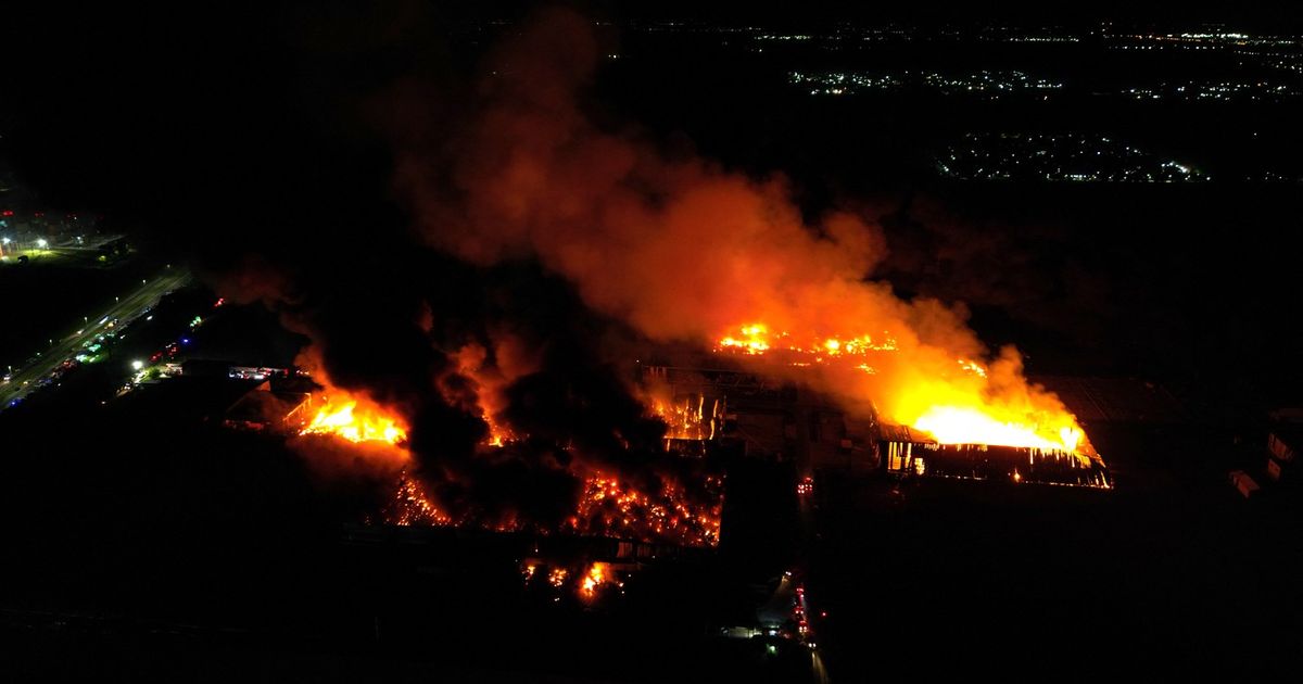 Najmanje 22 osobe su povrijeđene u STRAŠNOJ eksploziji u blizini Buenos Airesa: Veliki požar i dalje bjesni – Vijesti