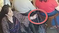 Žena sedela pored porodice u restoranu i izvela nešto što zaslužuje SVAKU OSUDU: Snimak zapalio internet