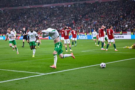 Troj Perot - fudbalska reprezentacija Irske