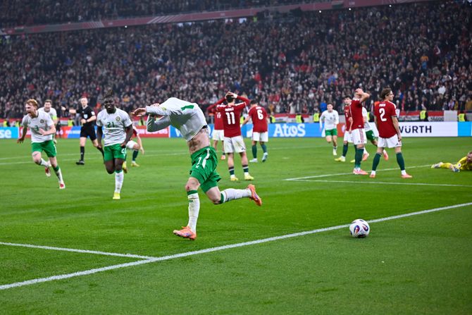 Troj Perot - fudbalska reprezentacija Irske