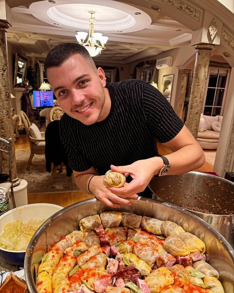 Viktor Živojinović sarme