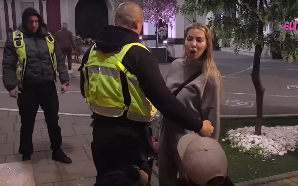 Krš i lom u Eliti! Aneli u klinču, nisu mogli da je obuzdaju! Veliki šef napravio presedan