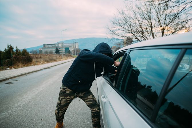 Krađa automobila