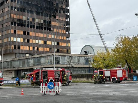 Požar, Vjesnikov neboder, Zagreb