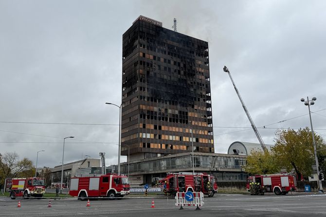 Požar, Vjesnikov neboder, Zagreb