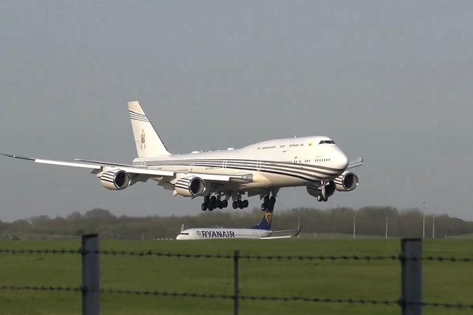 Sultan od Bruneja Hasanal Bolkia Hassanal Bolkiah avion Boing 747 Boeing 747