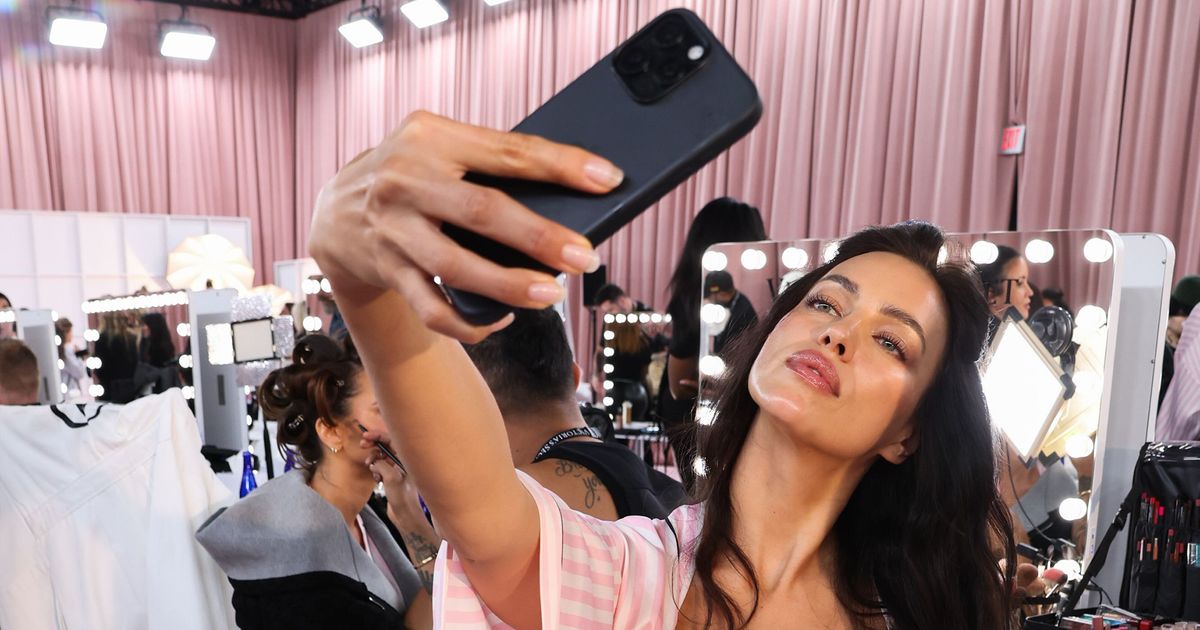 Tajna Irine Šajk koju je htela zauvek da sakrije: Uz pomoć ovog jeftinog proizvoda koža joj uvek blista