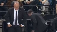 Ovakvog selektora Srbije niste videli nikada, Alimpijević pobesneo, šutirao reklame i urlao ka klupi!