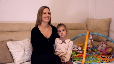 Bebe, Trojke, Krusevac, porodica Donić, jednojajčane trojke