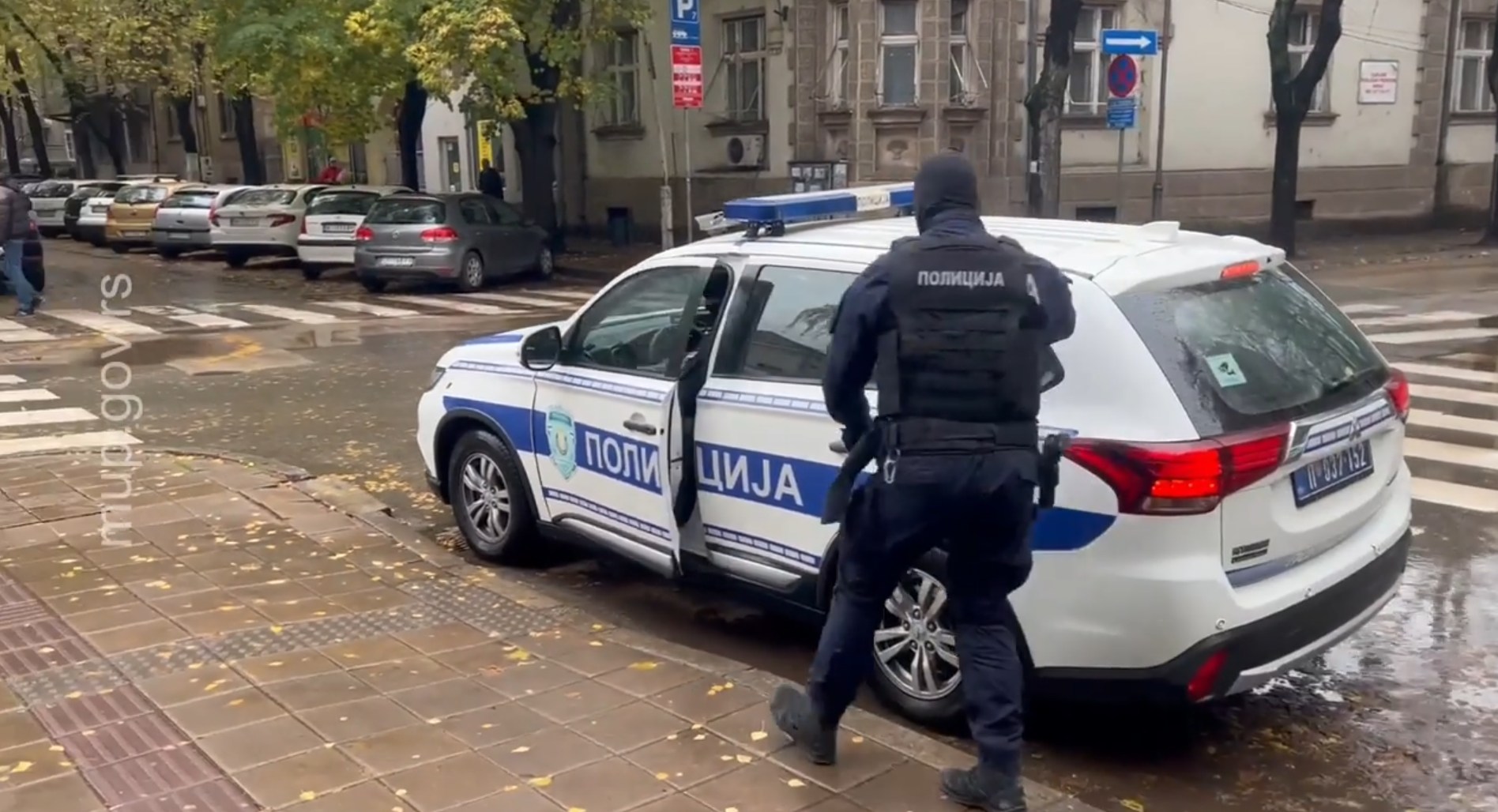 Subotička policija brzo identifikovala i uhapsila četiri osobe zbog paljenja automobila tužiteljke tokom noći