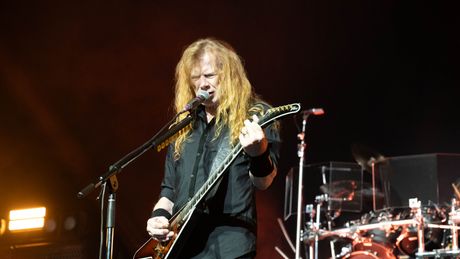 Dave Mustaine, Dejv Mastejn