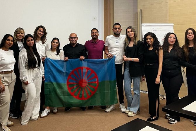 Mladi Romi menjaju narative: Karavan prijateljstva gradi inkluzivnije društvo