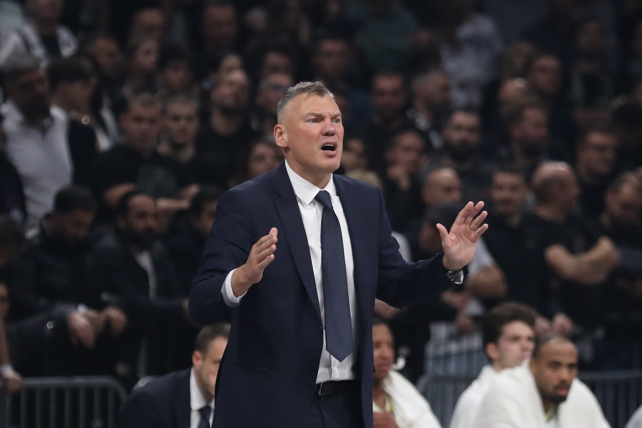 Neverovatno: Alimpijević i Bešiktaš ostali za jedan poen uskraćeni za prvo mesto, Fener savladao Baraćev tim
