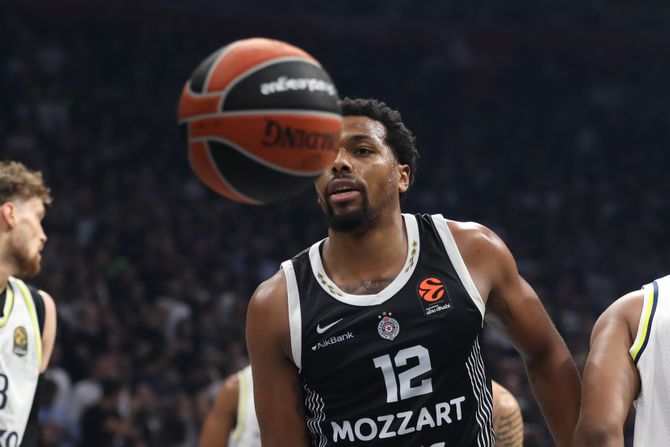 KK Partizan - KK Fenerbahče