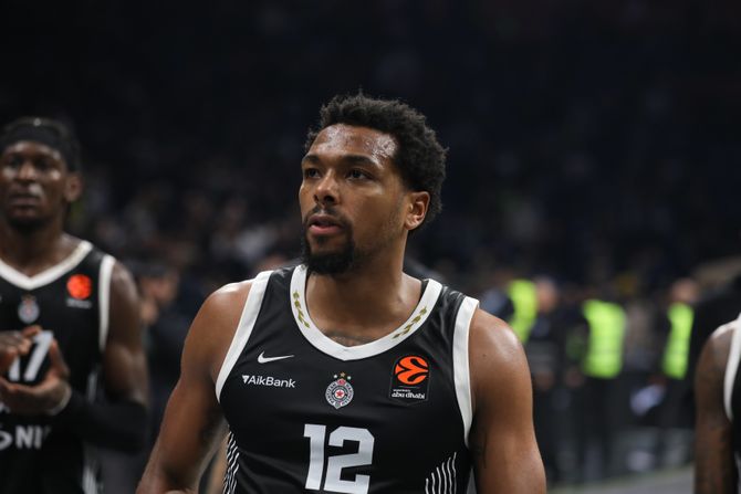 KK Partizan - KK Fenerbahče