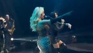 Ceca Ražnatović prekinula koncert, pa nastao haos u hali Pinki! Maja izašla na scenu pa napravile opšte ludilo