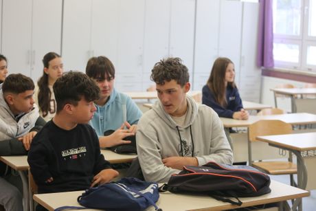 Peta osnovna škola Sarajevo, Ilidža, Bosna i Hercegovina, BiH