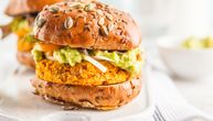 Vege burger od bundeve i pečurki sa semenkama: Sezonski recept koji morate probati