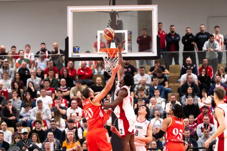 KK Beč - KK Crvena zvezda