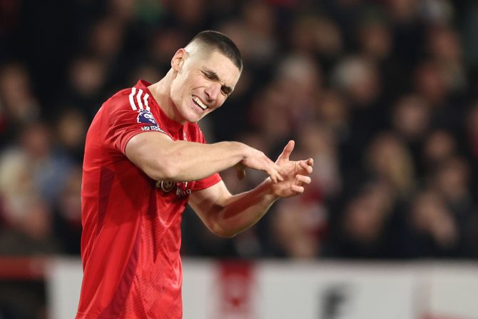 Nikola Milenković - FK Notingem Forest