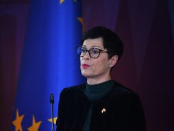 Marta Kos