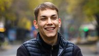 Vukota ima 22 godine i ruši predrasude o mladima: Svet se okrenuo naopako, ali on je u "oldskul" fazonu