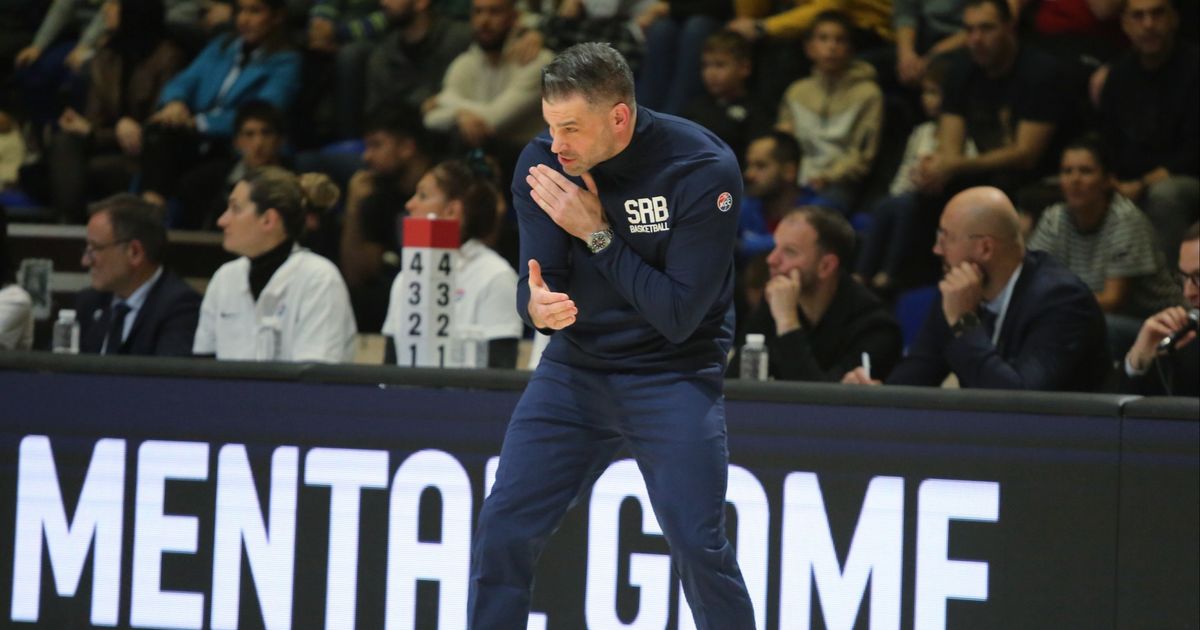 Dušan Alimpijević Suspended