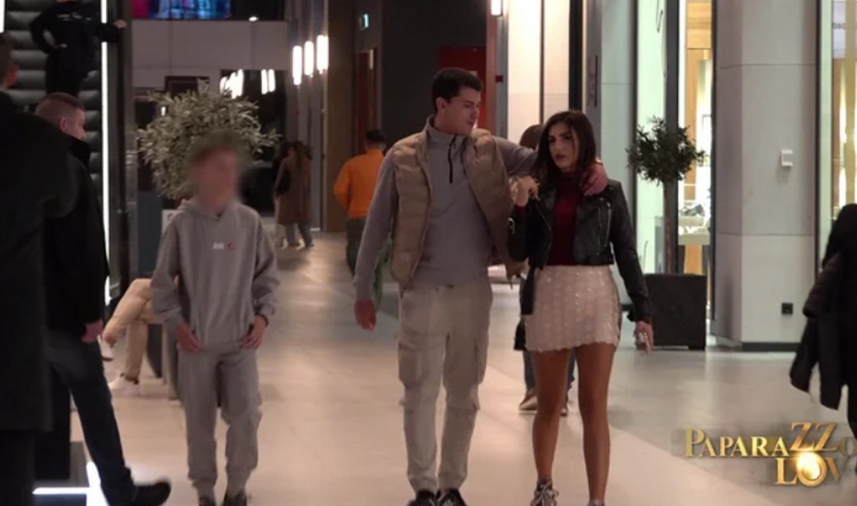 Peja rešio da veri Enu?! U tržnom centru merkali prsten, Čolićeva blista od sreće: Sa njima je i njen sin