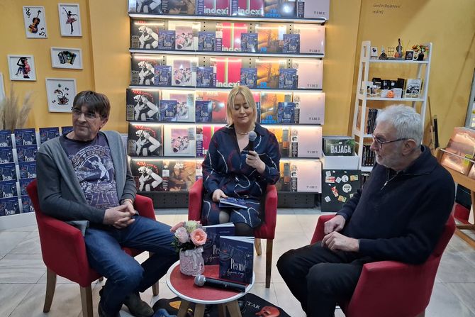 Predstavljena knjiga "Pesme iz džepova mog srca" Gorana Živanovića