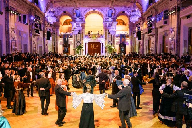 Svetosavski bal u Beču