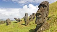 Enigma Uskršnjeg ostrva KONAČNO REŠENA: Naučnici otkrivaju ko je pre 800 godina isklesao čuvene KAMENE STATUE
