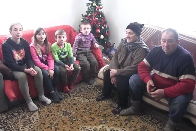 Propao Albansko-Srpski brak, majka ostavila decu