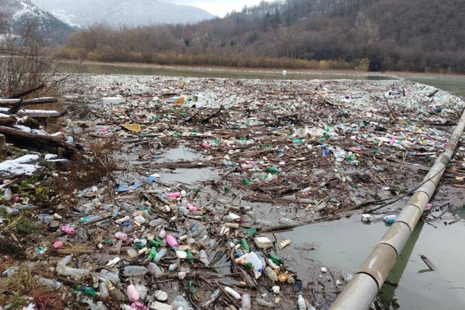 Smeće na reci Lim; Priboj