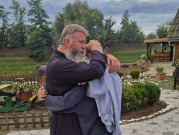 Otac Predrag Popović