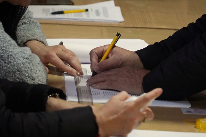 Biračka mesta Negotin, Mionica, Sečanj, gde se danas održavaju lokalni izbori