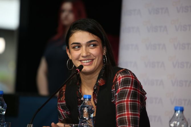 Povratak Žikine dinastije, Žikina Dinastija, Novinarska projekcija, Katarina Veljović