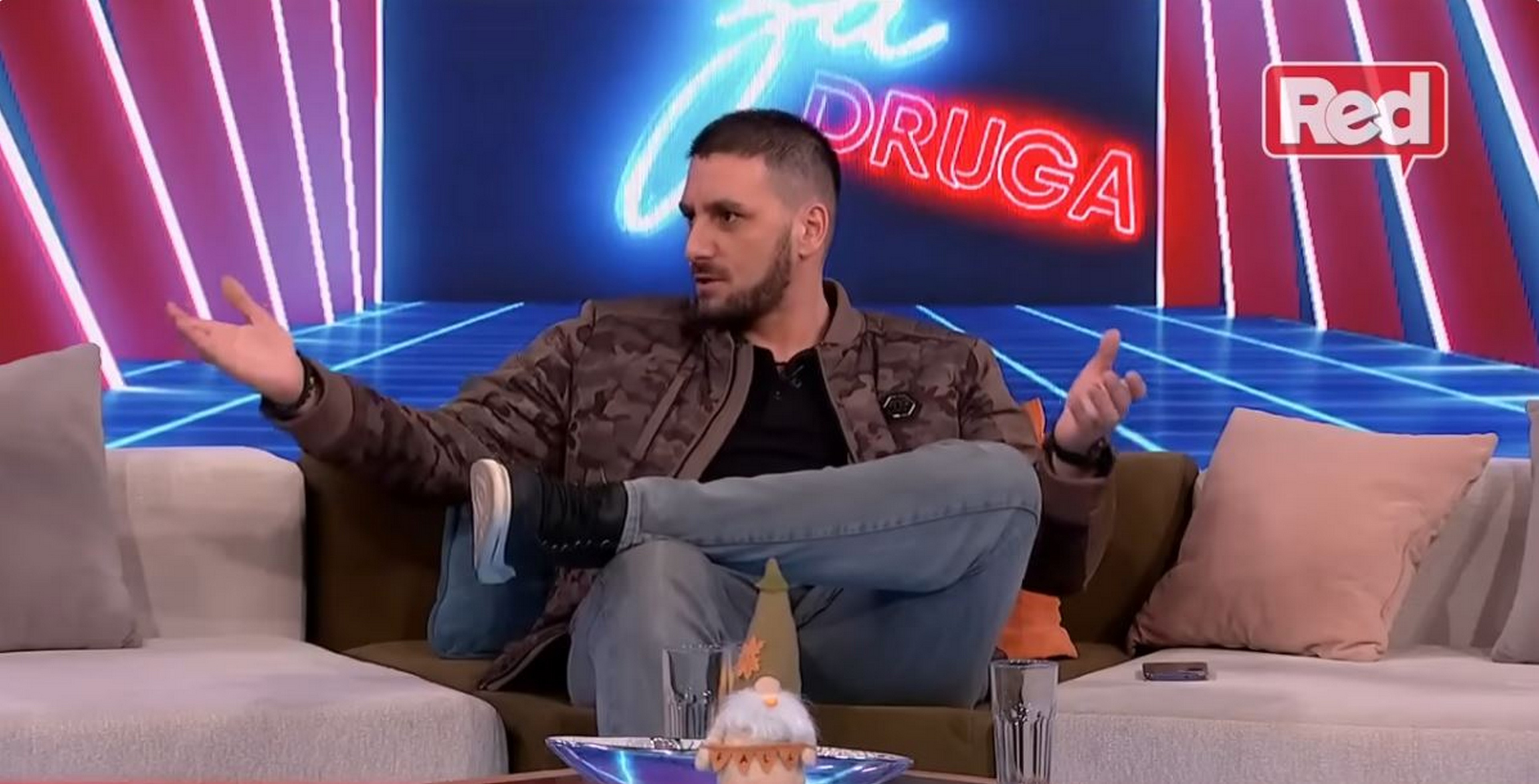"Miljani sam sve oprostio" Zola progovorio o pobedniku Elite 9, pa potkačio NJIH "Spuštaju se nisko zbog..."