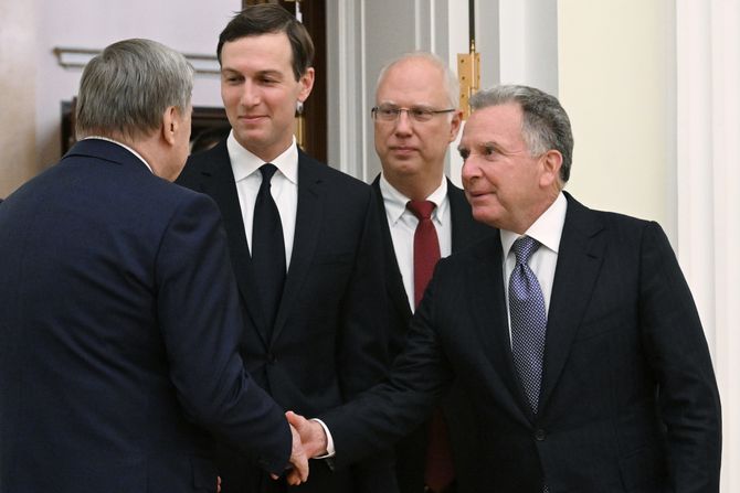 stiv vitkof, Vladimir Putin, Džerad Kušner