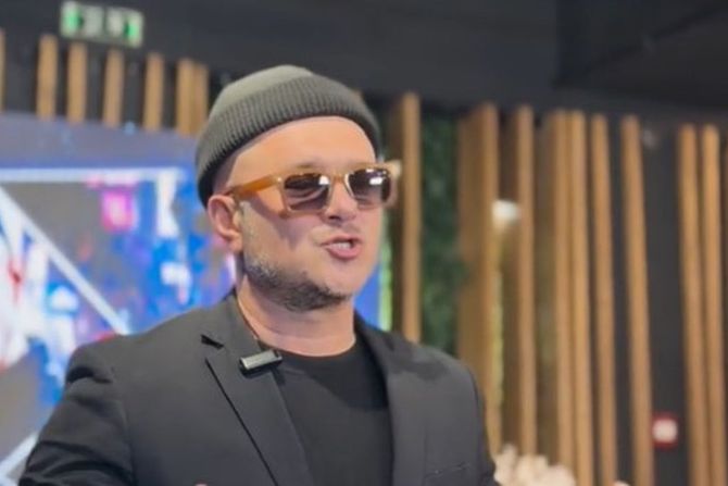 Aleksandar cvetković, Sale Tropiko