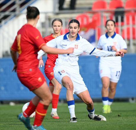 Ženska fudbalska reprezentacija Srbije U19