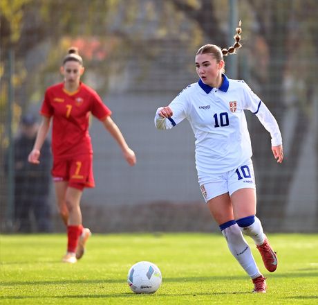 Ženska fudbalska reprezentacija Srbije U19