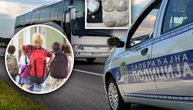 SKANDAL: Vozač autobusa pozitivan na 4 droge sprečen da prevozi decu iz škole Ujedinjene nacije na predstavu