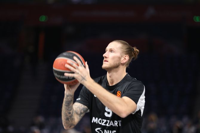 KK Partizan - KK Bajern